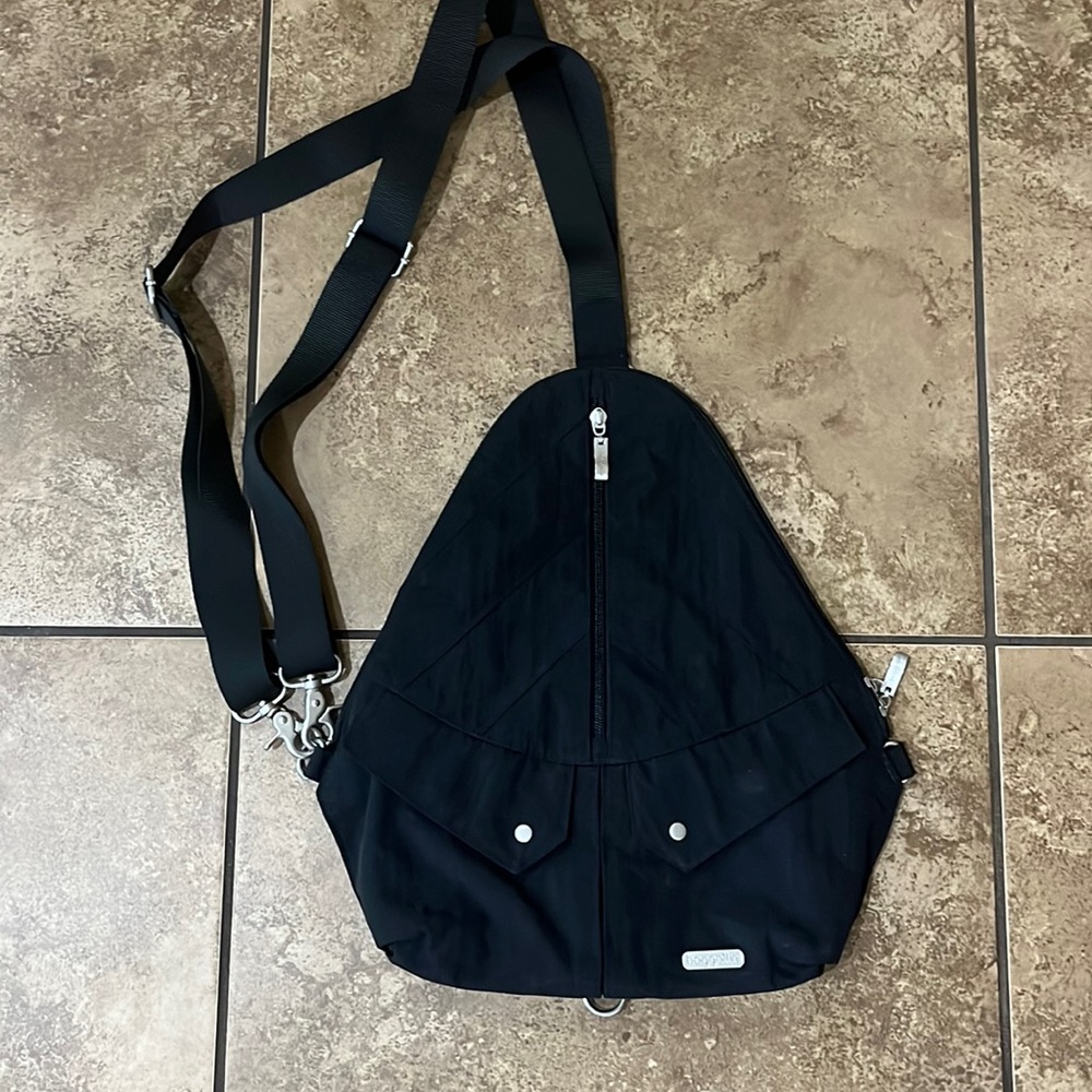 Baggalini bag